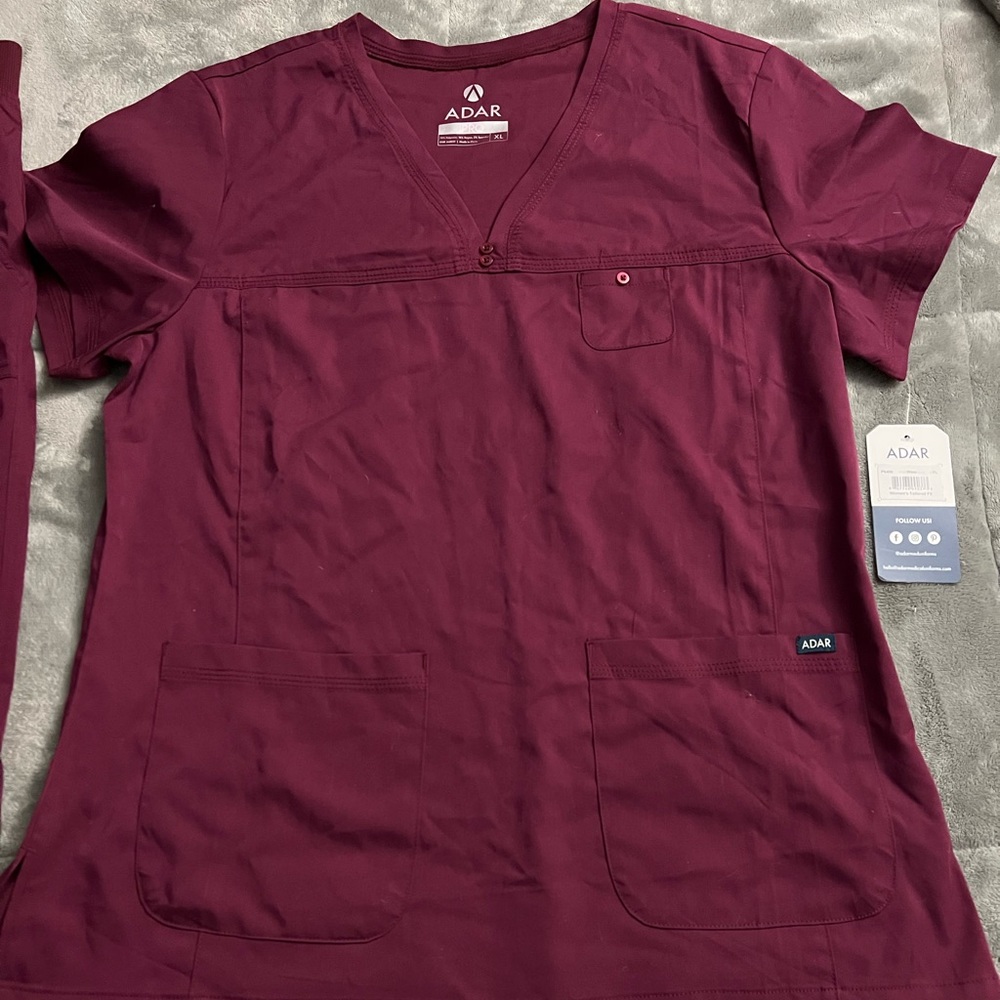 Adar Scrub Set - Picture 8 of 13